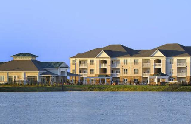 Tanglewood Lake Apartments Gallery 3