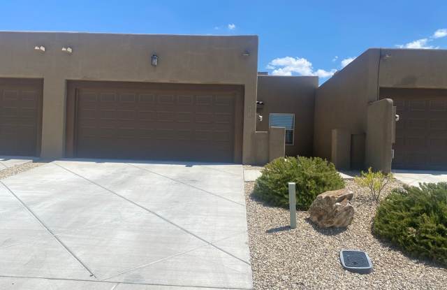 Cute Townhome in Gated Community Pueblos at Alameda Ranch - 4306 Levante Drive, Las Cruces, NM 88011