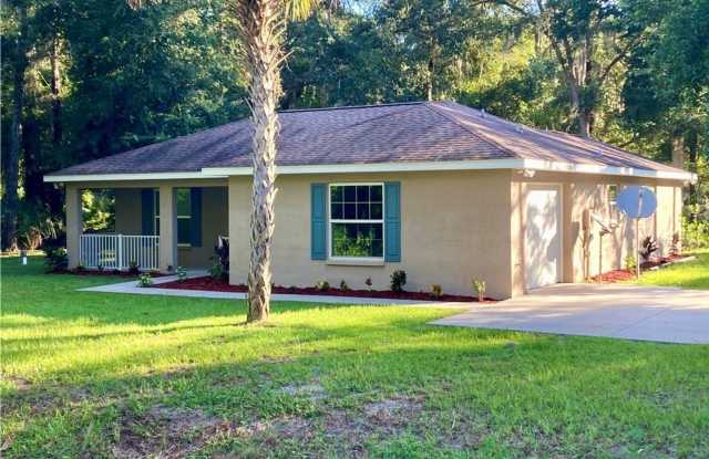 Crystal Manor 2 bedroom, 2 bath, 1 car garage home! photos photos