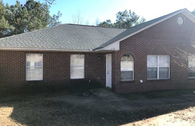 248 East Veterans Boulevard Auburn, AL 36832 - 248 East Veterans Boulevard, Auburn, AL 36832