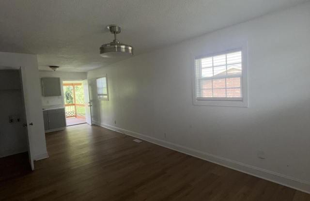 1500 Taft Street Gallery 2