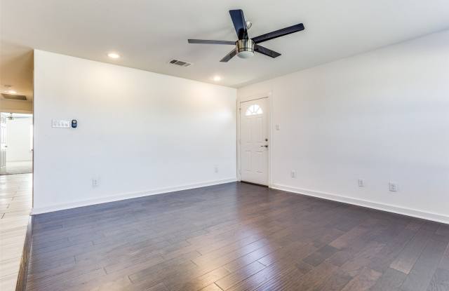 519 Wood Drive Gallery 3