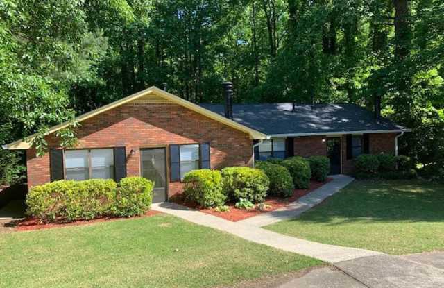 Newly Renovated Brick Ranch Duplex in Athens!! - 167 Laurie Drive, Athens, GA 30605