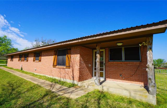 19761 N State Highway 34 Gallery 4