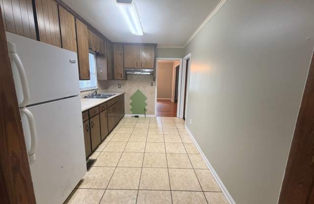 Charming 3 Bedroom 1 Bathroom in Valdosta Gallery 4