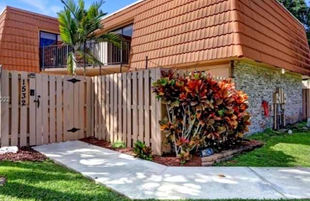 1532 W Harmony Lake Circle photos photos