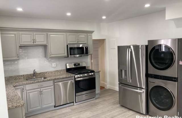 7 Washburn Ter. - 7 Washburn Terrace, Brookline, MA 02446
