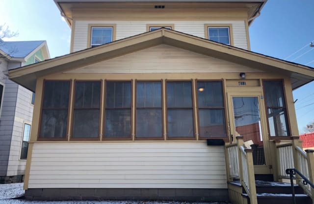 411 Eichenwald St. - 411 Eichenwald Street, St. Paul, MN 55106