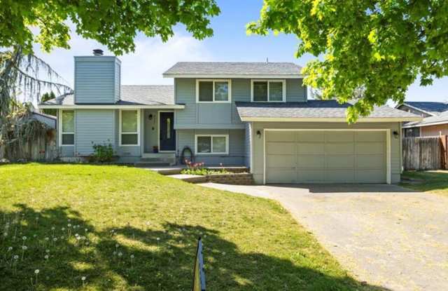 8307 W Grand Ronde PL photos photos