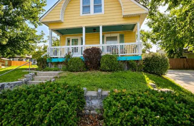 Charming 3-Bedroom Home Within Walking Distance of the Square! photos photos Charming 3-Bedroom Home Within Walking Distance of the Square! photos photos