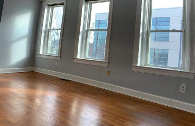 516 4TH STREET NE Gallery 3