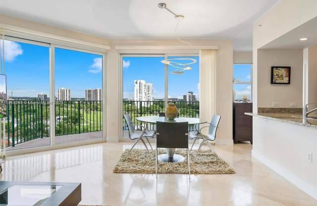 20000 E Country Club Dr photos photos