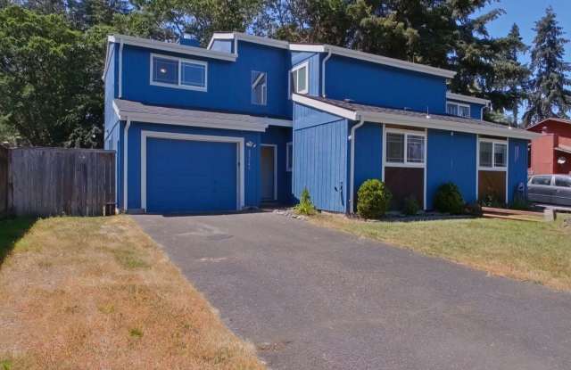 Remodeled 2 bedroom duplex in Veneta photos photos