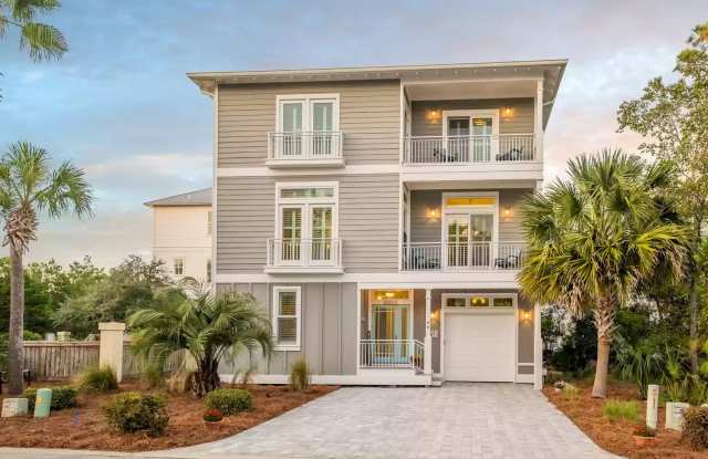 Remodeled 5 bedroom house with bikes – walking distance to the beach photos photos