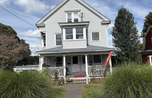 37 Hungerford Avenue Gallery 1