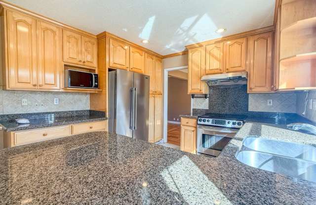 Immaculately Remodeled 5 Bedroom 2.5 Bath Almaden Gem Gallery 3