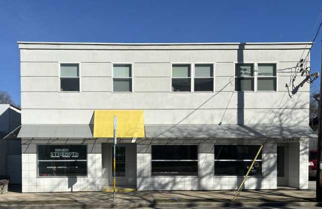 1023 S Park St - 1023 South Park Street, Madison, WI 53715