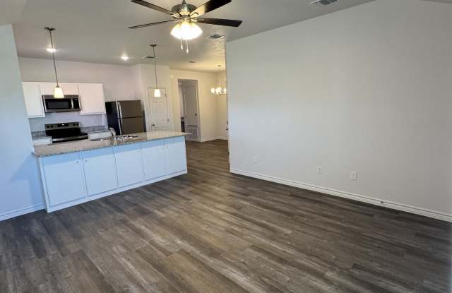 5808 McGregor Loop - A Gallery 4