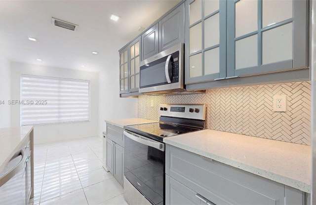 8212 NW 8th Place 2, Plantation, FL 33324 photos photos