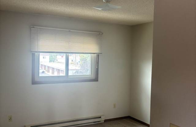 2203 GARFIELD Gallery 4