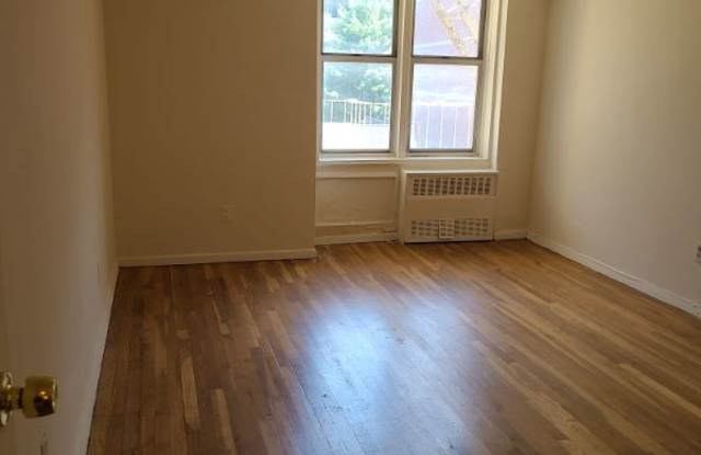 70 South Broadway Gallery 4