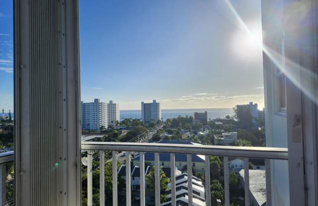 1505 N Riverside Drive photos photos