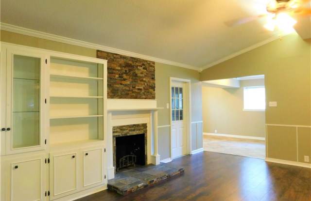137 Chimney Lane Gallery 4