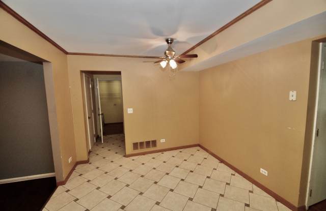 2327 Woodview Lane Gallery 4
