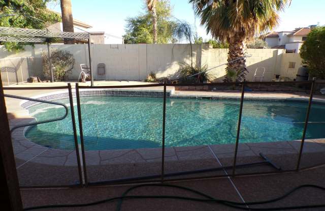 5323 W NORTH Lane photos photos