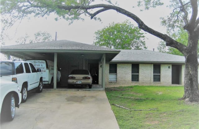 11112 Renel DR - 11112 Renel Drive, Austin, TX 78758