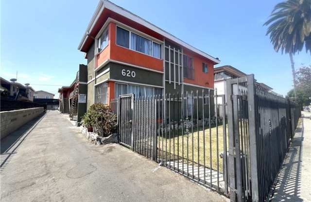 620 W 82nd Street - 620 West 82nd Street, Los Angeles, CA 90044