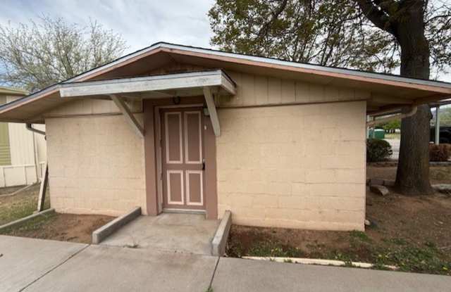 55 + Age Restriction 1 Bedroom In Cottonwood - Contact Property Pros photos photos