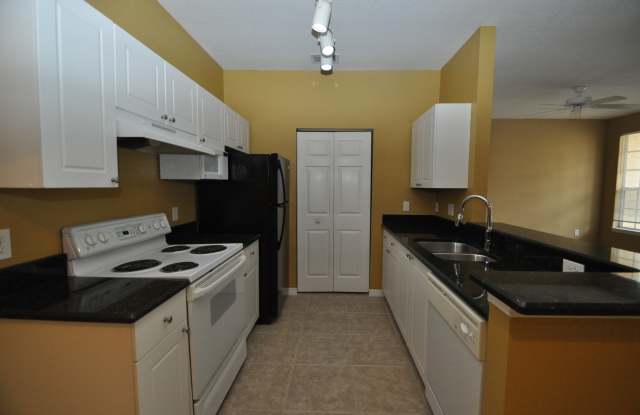ALTAMONTE SPRINGS: Crescent Place at Lake Lotus AVAILABLE OCTOBER 26th! Gallery 3