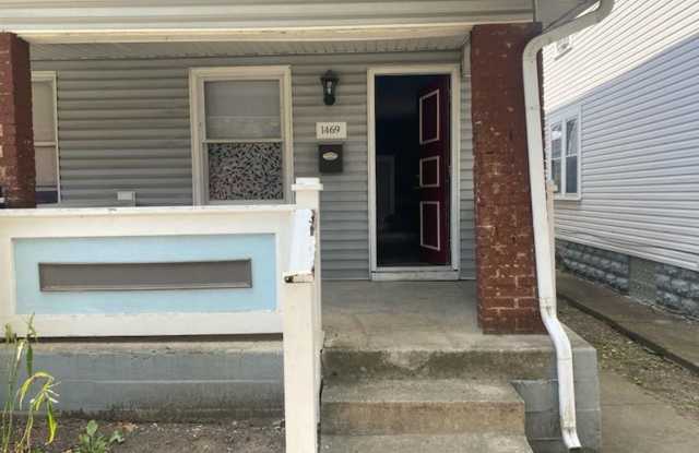 3 Bedroom Duplex in prime location Weiland Park / Itailian Village / Campus photos photos