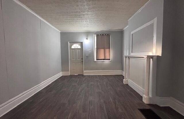 1718 S 6th Street Gallery 2