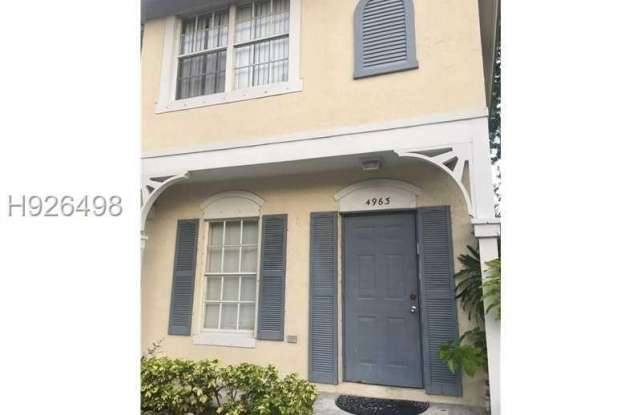 4963 SW 31 photos photos