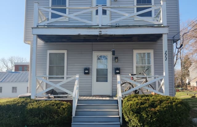 111 Fayette Street - 111 Fayette Street, Batavia, IL 60510