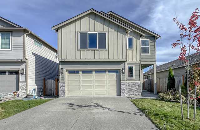 17717 26th Drive Northeast photos photos