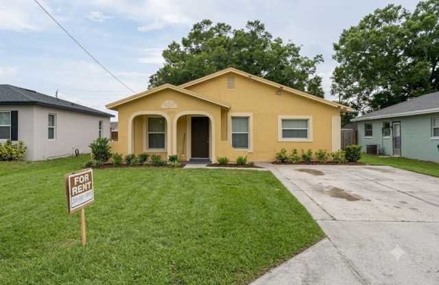 Spacious 4BR / 2BA Single-Family Home in Sanford – Great Location! Gallery 1