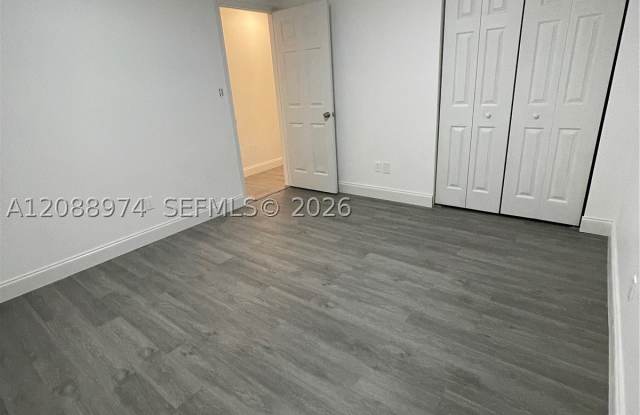 2924 Sherwood Ln Gallery 4