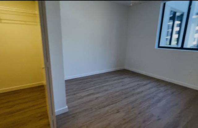 1047 E 28TH St. Gallery 3