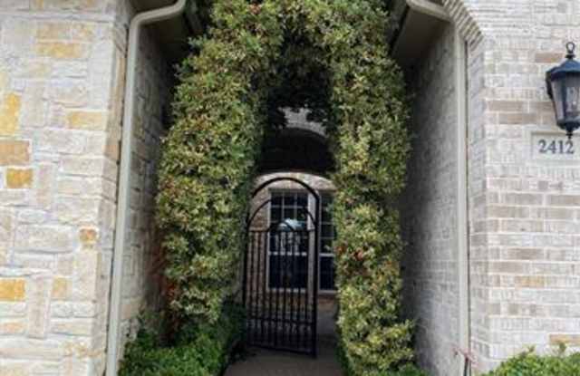2412 Vineyard Drive Gallery 2