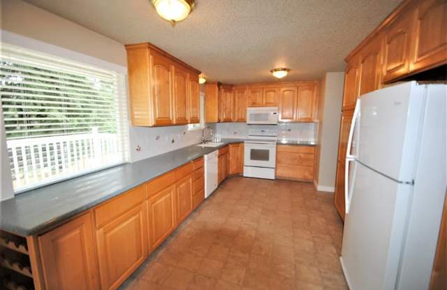 9320 112th Street Ct SW Gallery 3