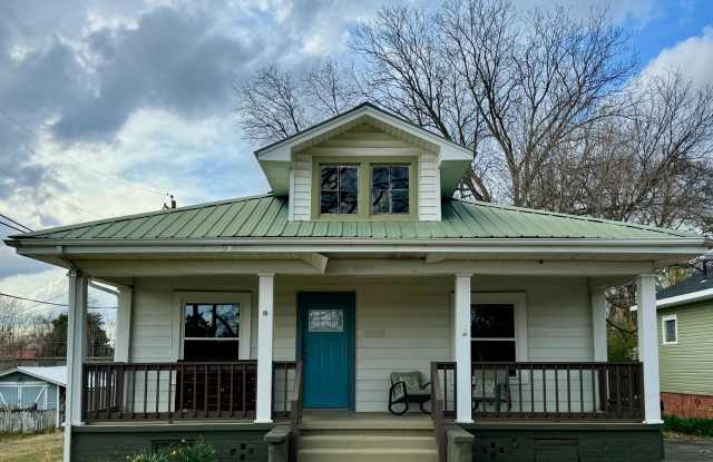 2017 Lee High Drive Northeast photos photos