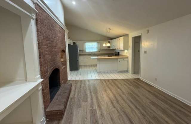 566 Cherry Hill Place Gallery 3