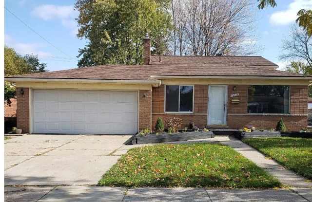 Welcome home!!  Well maintained 4 bedroom tri level home photos photos