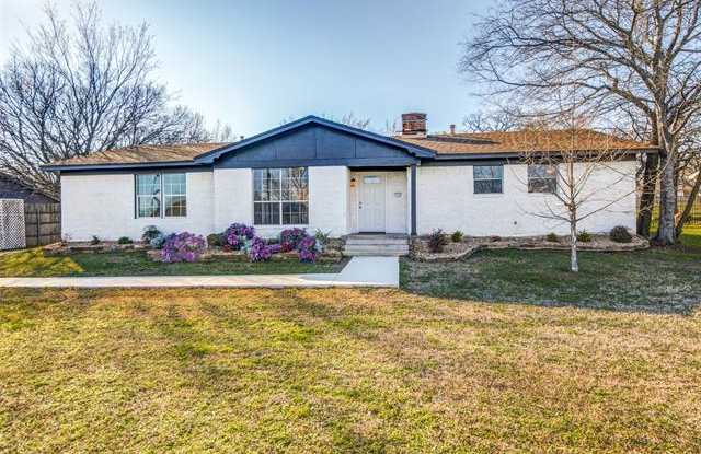 700 Charyl Lynn Drive - 700 Charyl Lynn Dr, Argyle, TX 76226