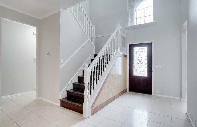 302 Winston Court Gallery 2