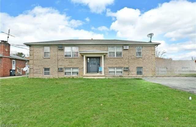 840 Moyer Avenue - 840 Moyer Avenue, Boardman, OH 44512