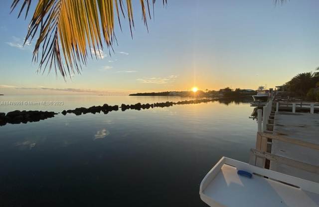 208 Orange Blossom Rd - 208 Orange Blossom Road, Tavernier, FL 33070